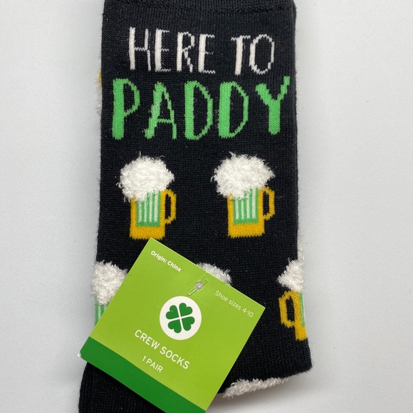 St. Patricks Day Sock  Crew Socks 1 pair Shoe size 4 -10 Beer Mug Green Beer - Picture 5 of 10